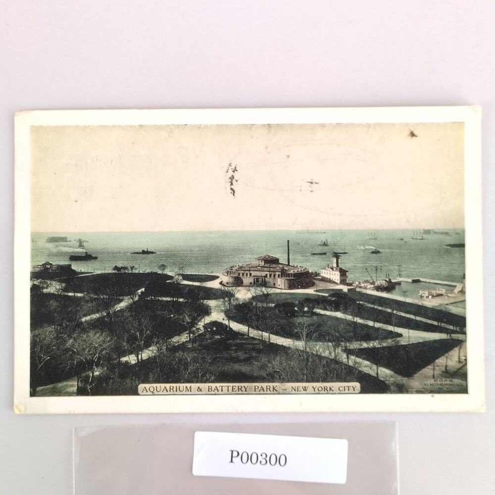 Vintage 1939 Postcard New York Aquarium Battery Park Manhattan City